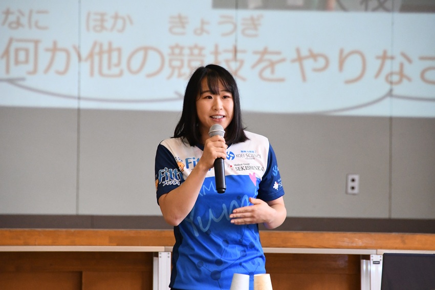 梶原選手の講演会の様子