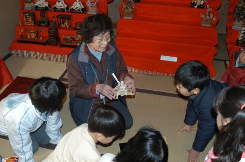 写真：新倉ふるさと民家園の雛飾り2