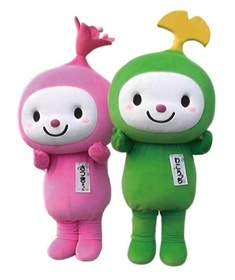 写真：「わこうっち」・「さつきちゃん」の着ぐるみ