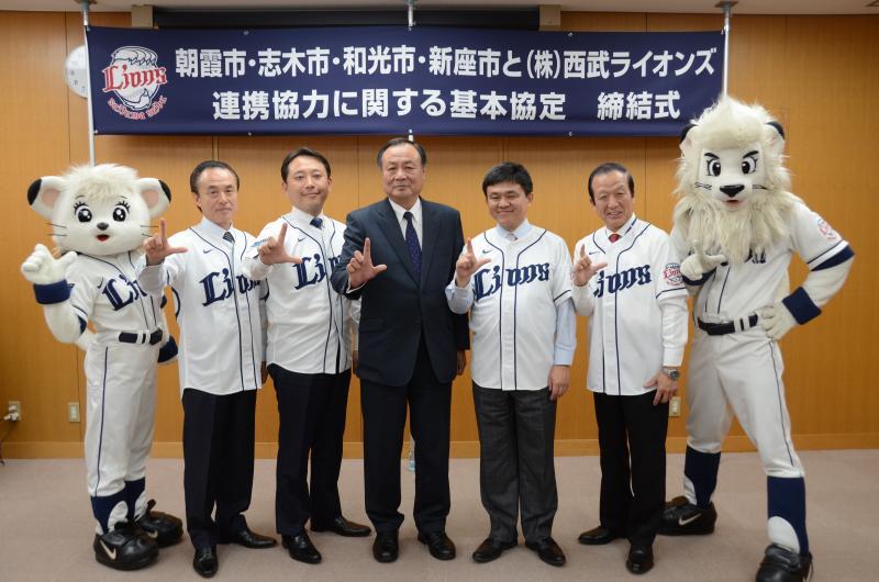 写真：記念撮影