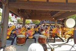 写真：「太鼓櫓」会場で演奏の様子1