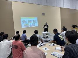 写真:交流会の様子1