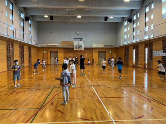 写真：体育室での活動の様子