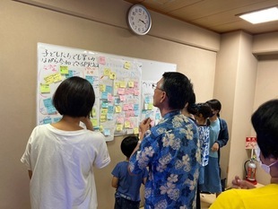 写真：投票の様子1