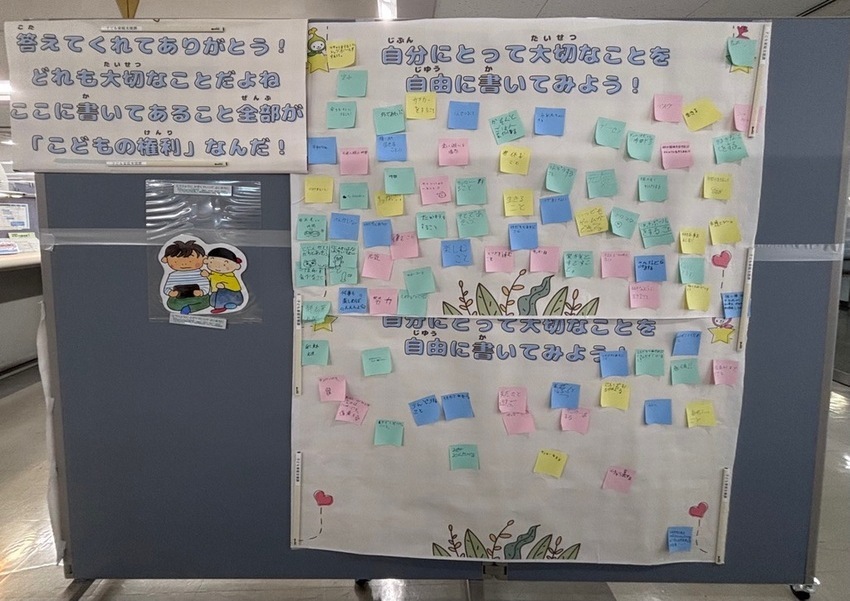 市役所1階ロビー展示の様子③