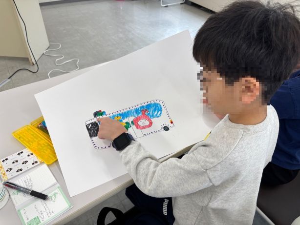 小学生向け自動運転バス講座の様子