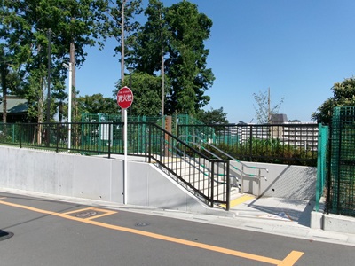 公園入口の画像